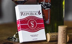 Republic No. 3 Red Velvet Playing Cards by Ellusionist and Cartamundi (speelkaarten)